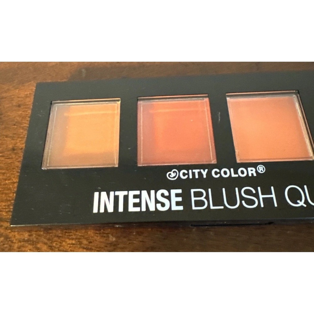 City Color Intense Blush Quad - Collection 2 - Picture 2 of 6